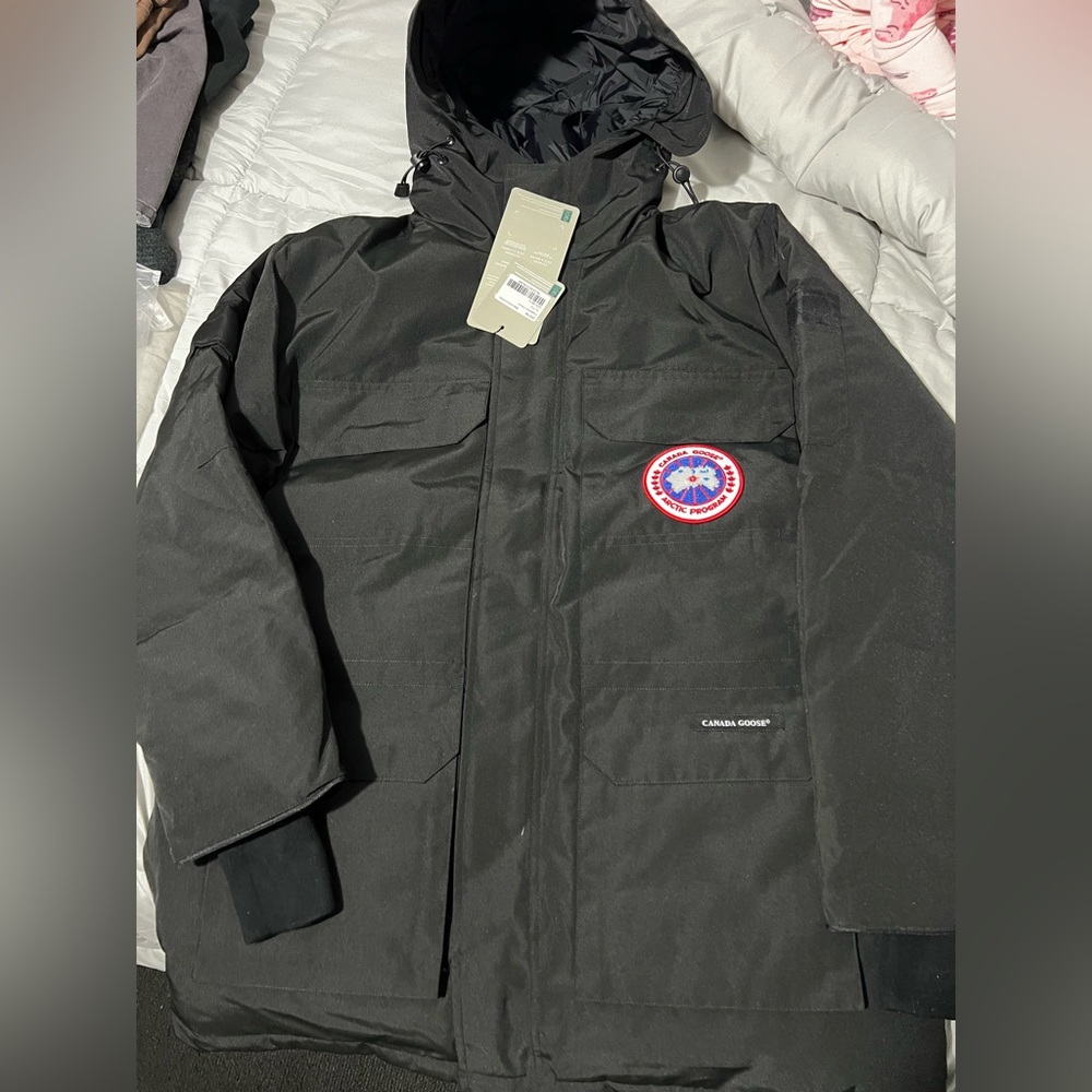 Men’s Canada Goose Heavyweight Parka SIZE XL